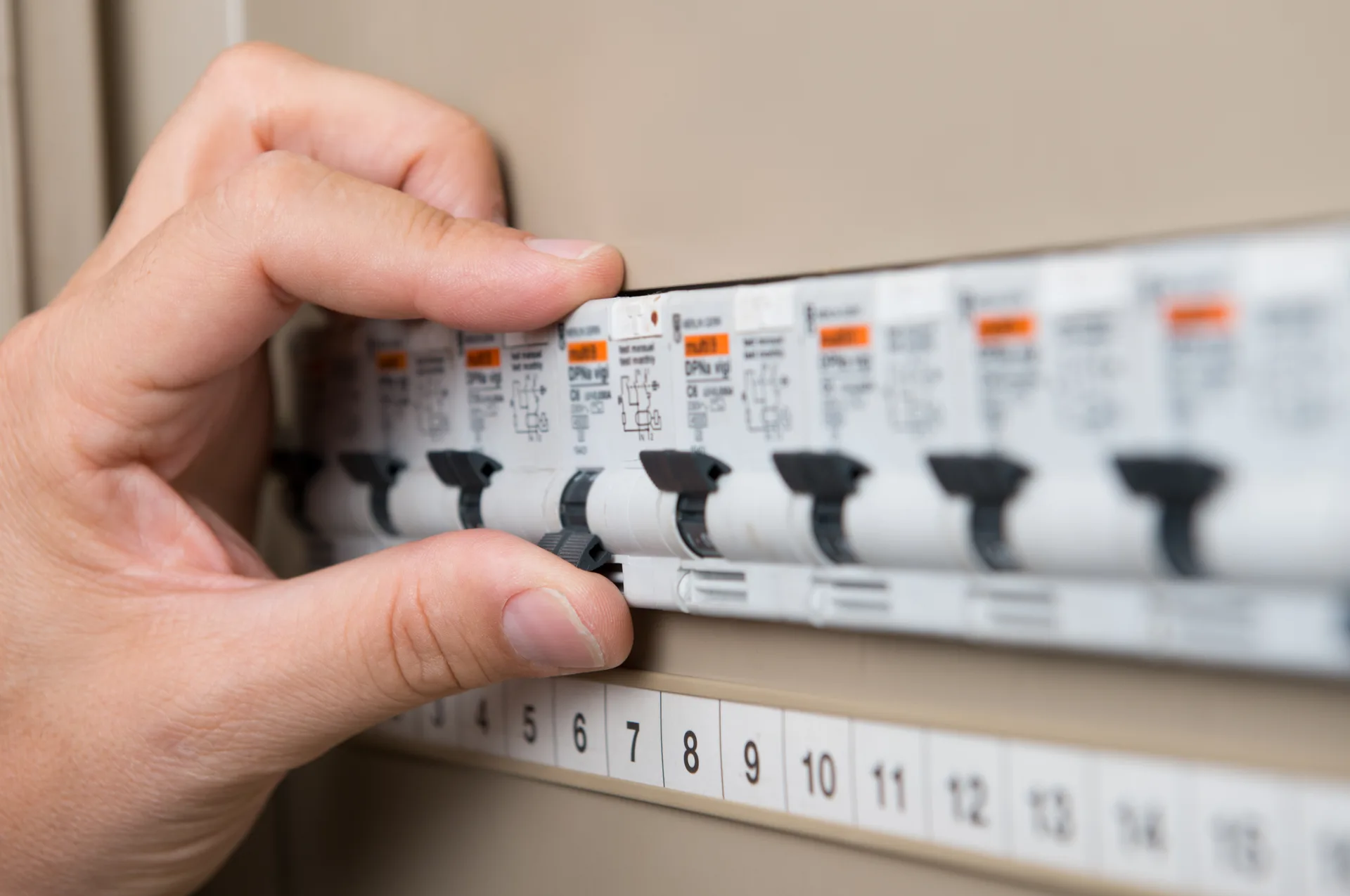Electrician Woy Woy, licensed electricians serving Woy Woy